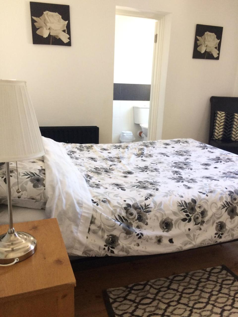 Donegal Town Independent Hostel Екстер'єр фото